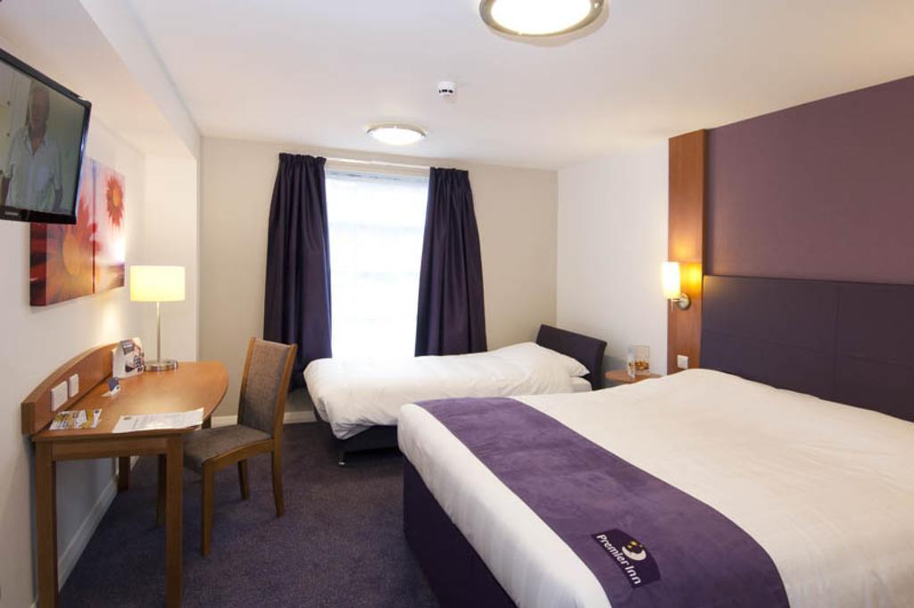 Premier Inn Sittingbourne Kent Zimmer foto